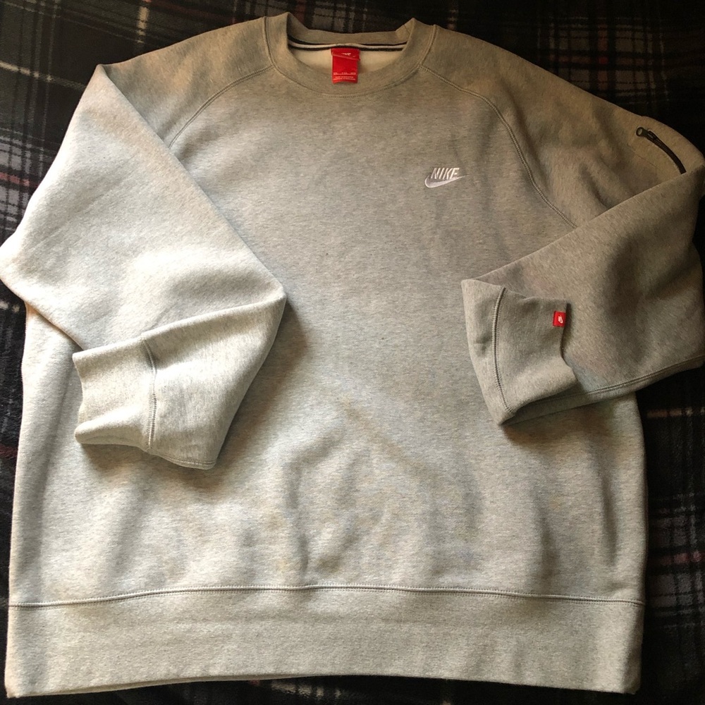 Nike 2X sweater